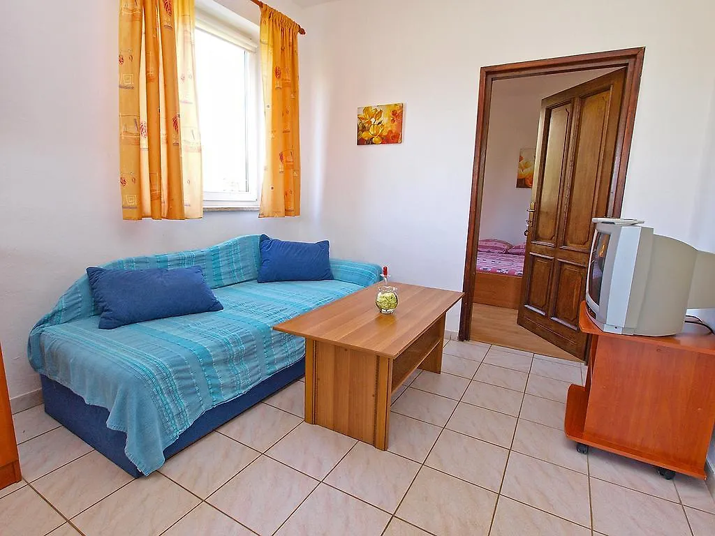 Apartments Yellow 114 Fazana