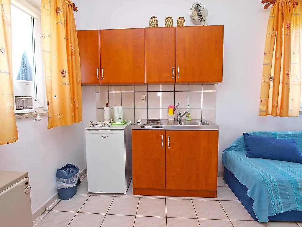 Apartments Yellow 114 Fazana Croatia