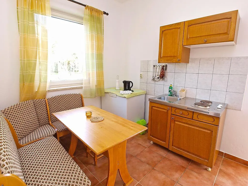 Apartments Yellow 114 Fazana
