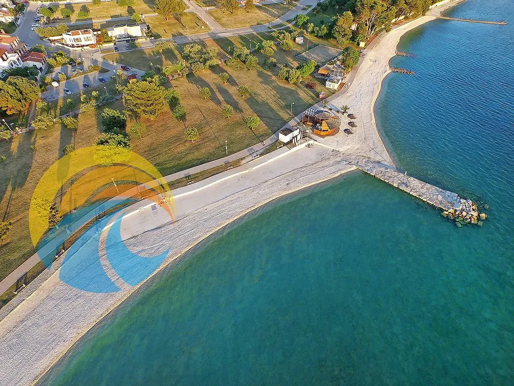 Apartments Yellow 114 Fazana Croatia