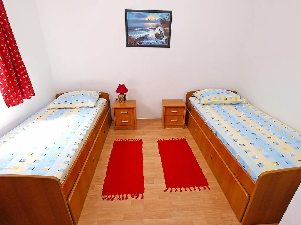 Apartments Yellow 114 Fažana Horvátország